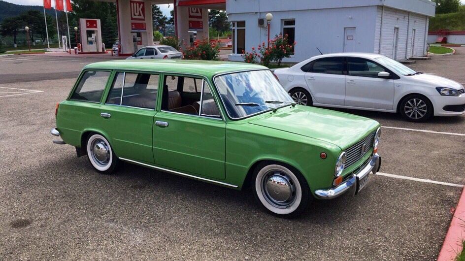 Автоемаль акрилова "Lada 325 Липа Зелена Mipa" 1л [Міпа лада]